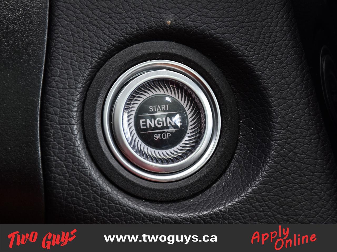 2022 Mercedes-Benz GLC 4MATIC   Panoroof   Nav   New Tires Photo