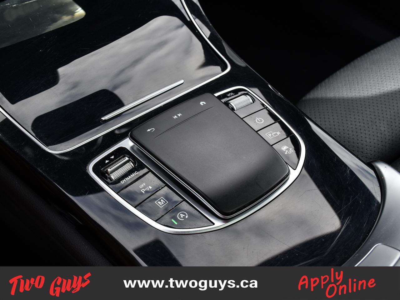 2022 Mercedes-Benz GLC 4MATIC   Panoroof   Nav   New Tires Photo