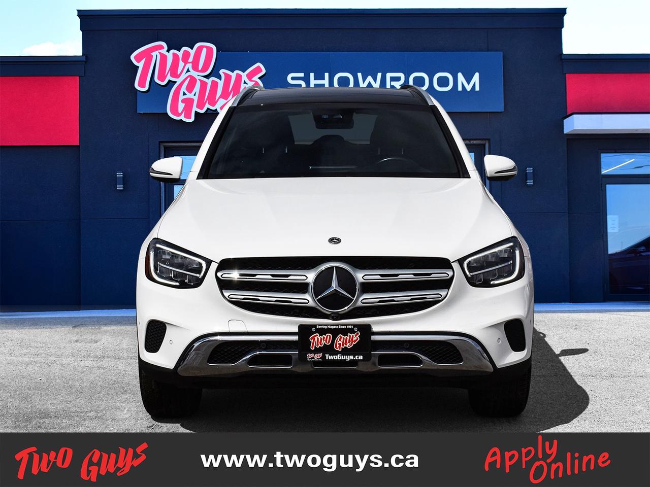 2022 Mercedes-Benz GLC GLC 300 4MATIC   Panoroof   Nav   New Tires Photo2