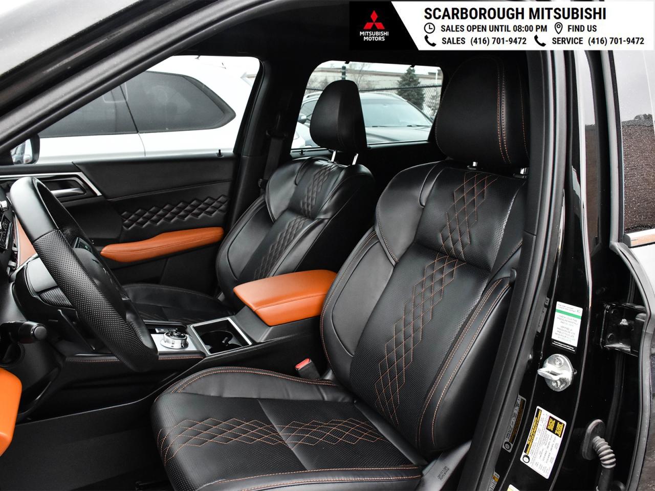 2023 Mitsubishi Outlander GT AWC Panoramic glass roof leather seats Photo