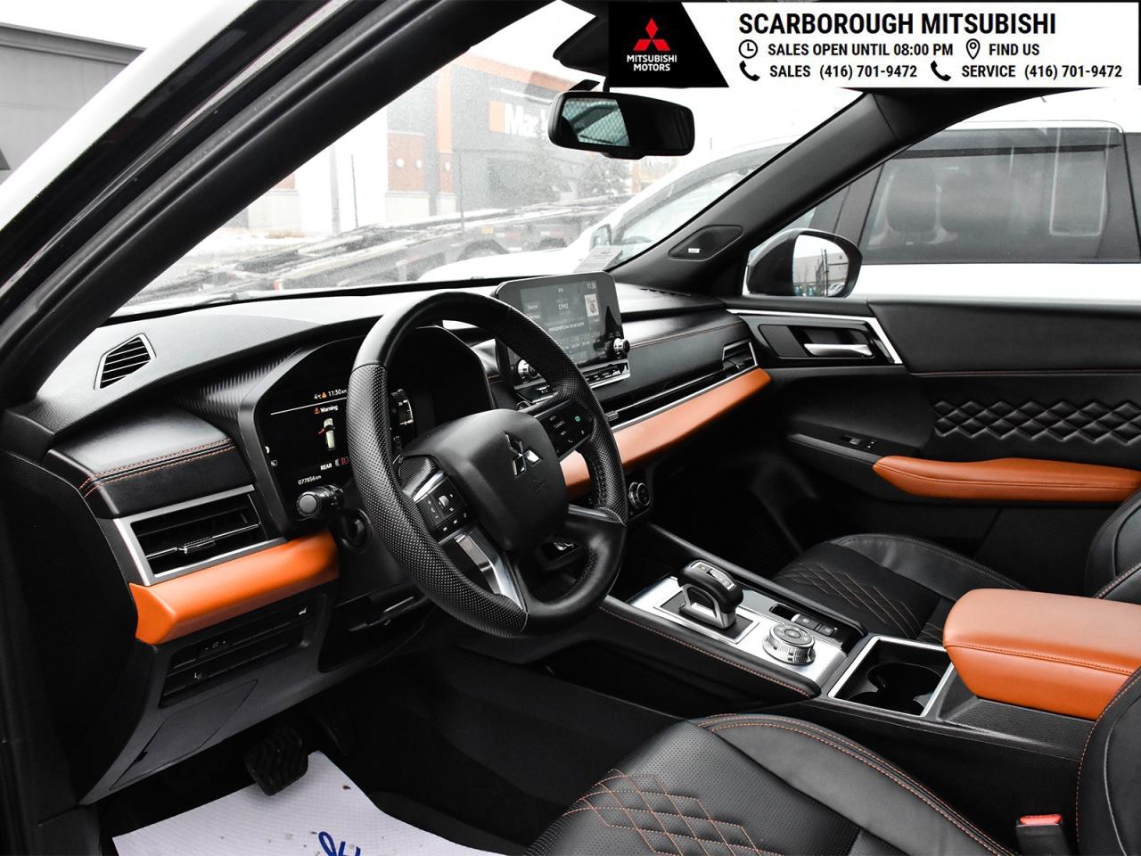 2023 Mitsubishi Outlander GT AWC Panoramic glass roof leather seats Photo