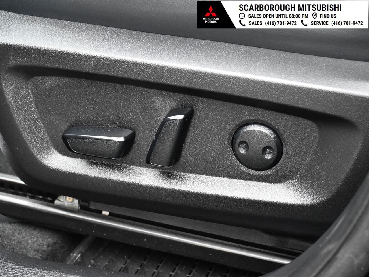 2023 Mitsubishi Outlander GT AWC Panoramic glass roof leather seats Photo