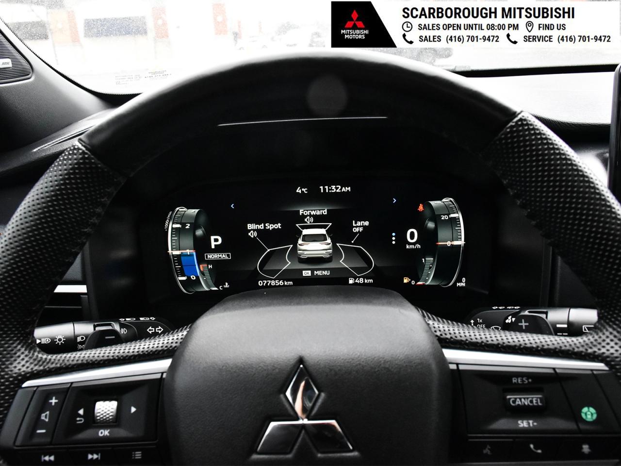 2023 Mitsubishi Outlander GT AWC Panoramic glass roof leather seats Photo