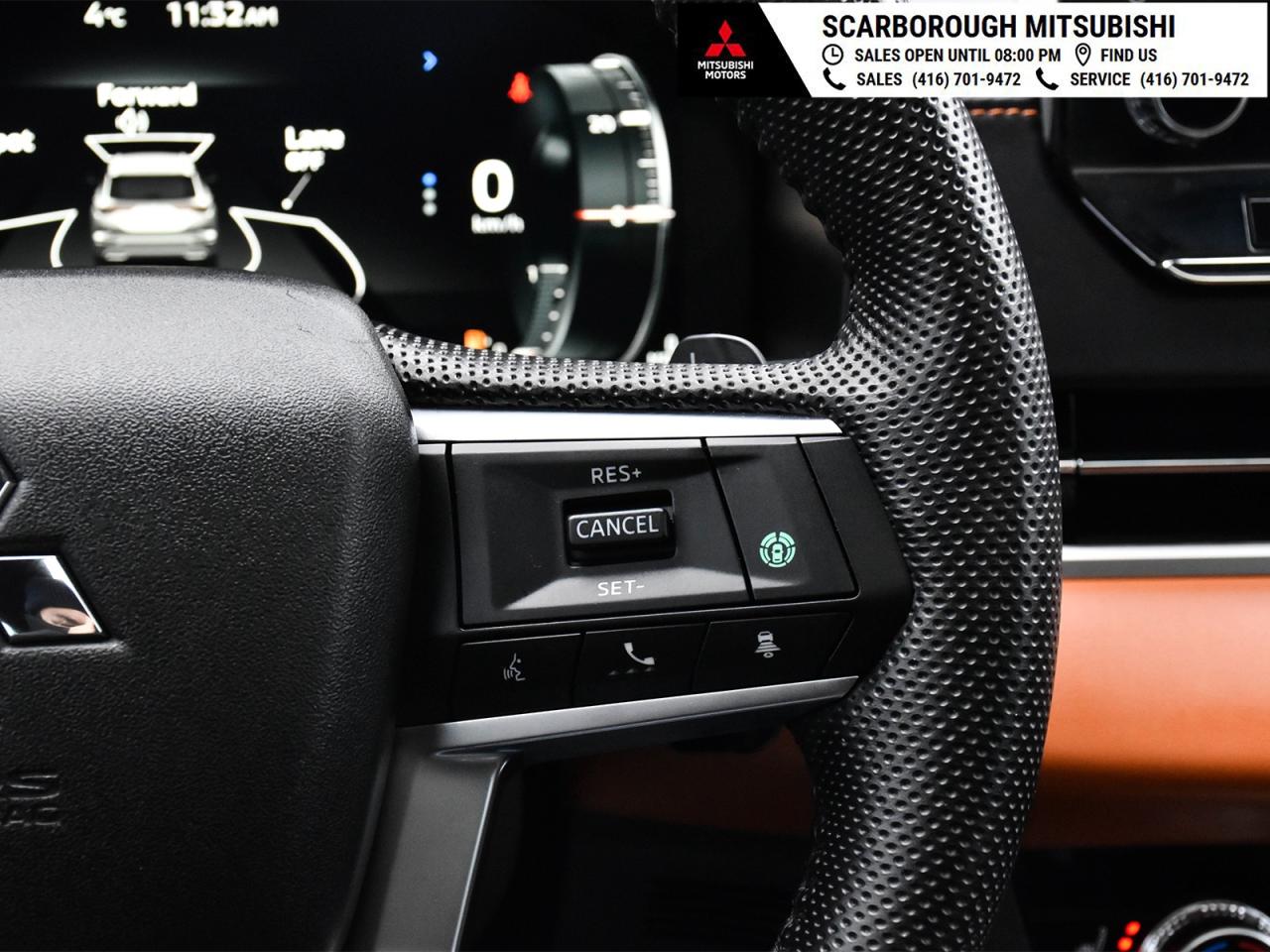 2023 Mitsubishi Outlander GT AWC Panoramic glass roof leather seats Photo