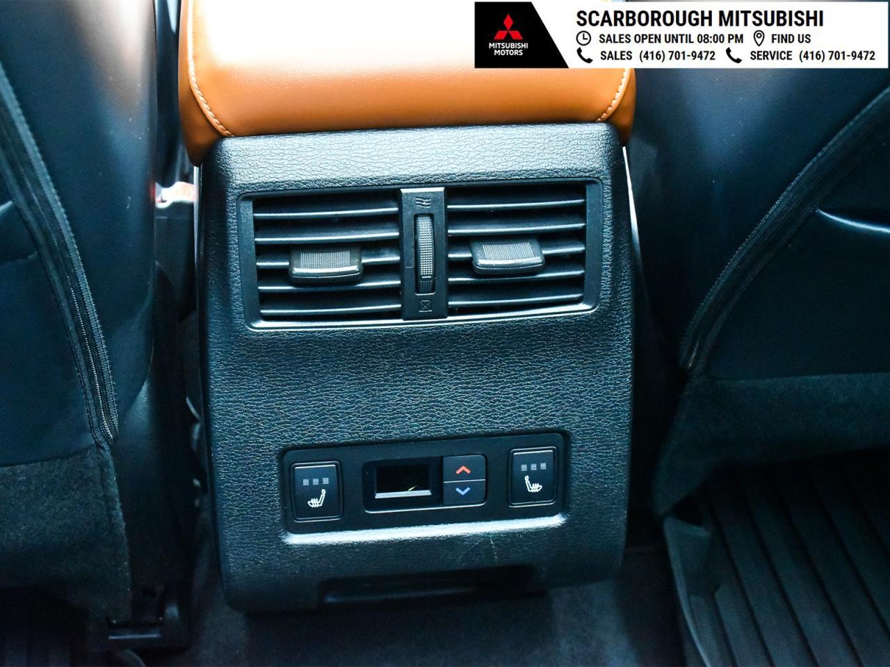 2023 Mitsubishi Outlander GT AWC Panoramic glass roof leather seats Photo