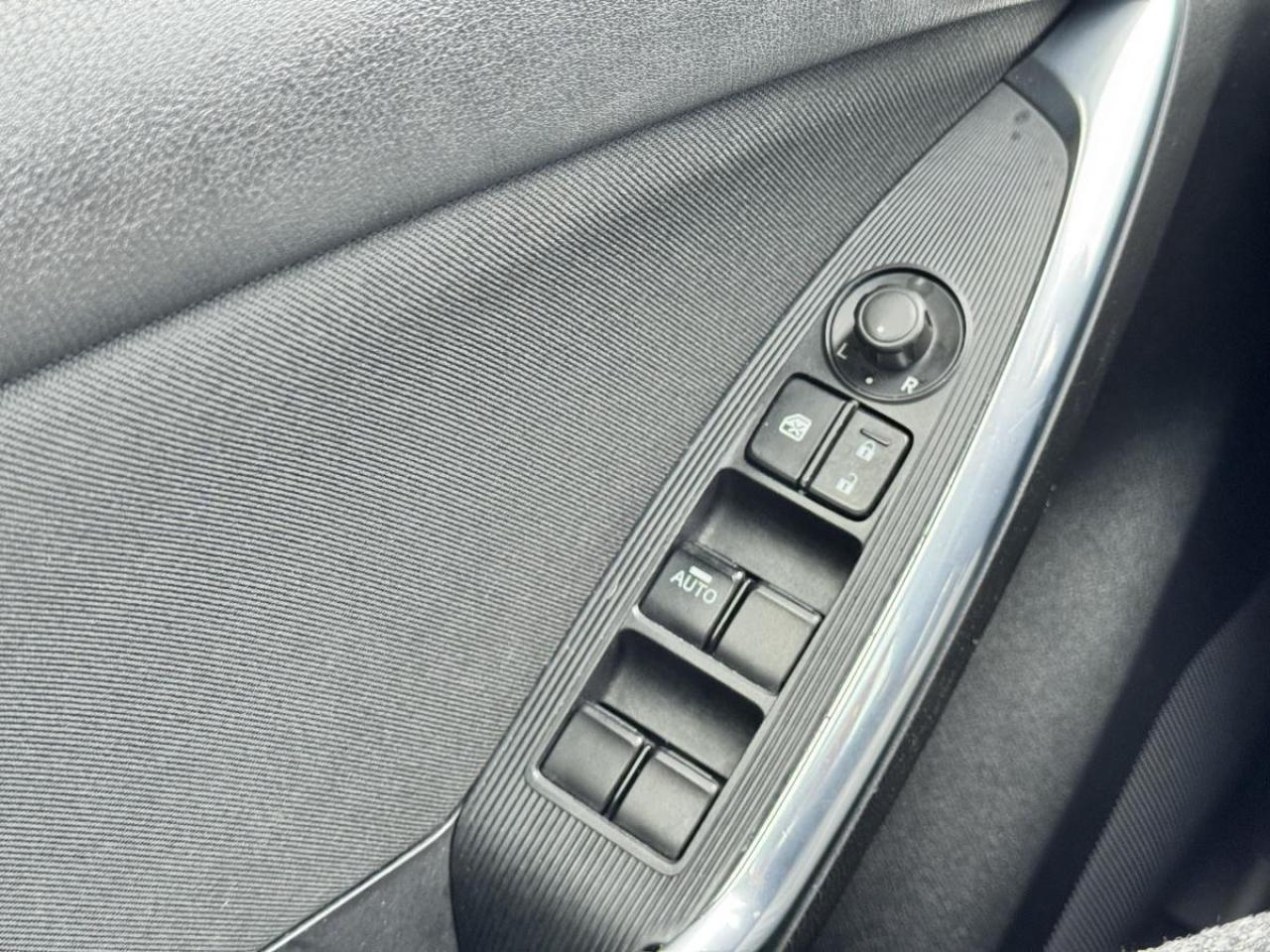 2015 Mazda CX-5 GS AUTO/ CERTIFIED/ SUNROOF/ REARVIEW CAMERA Photo