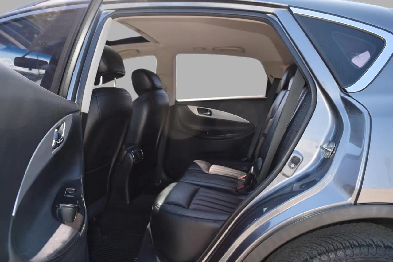 2016 Infiniti QX50 Premium AWD Photo