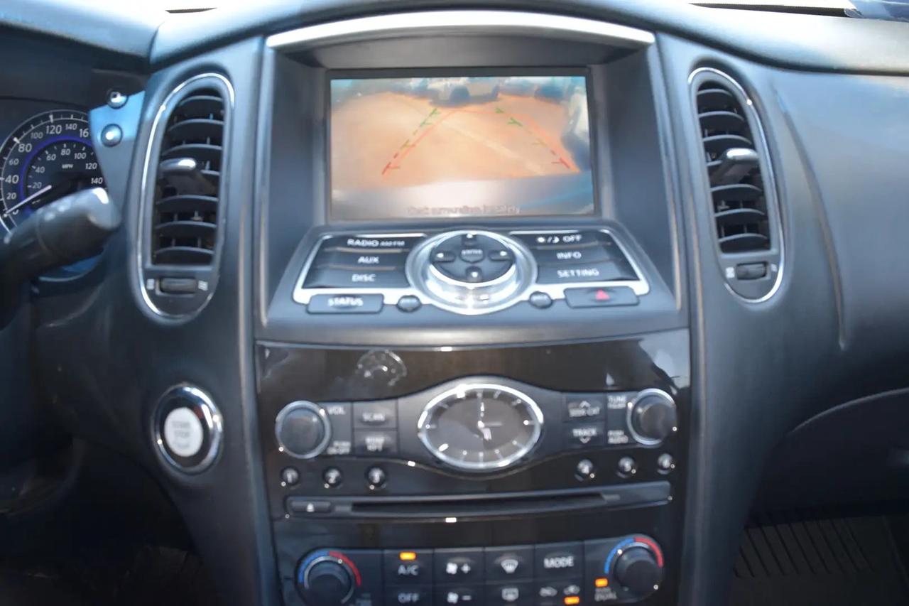 2016 Infiniti QX50 Premium AWD Photo