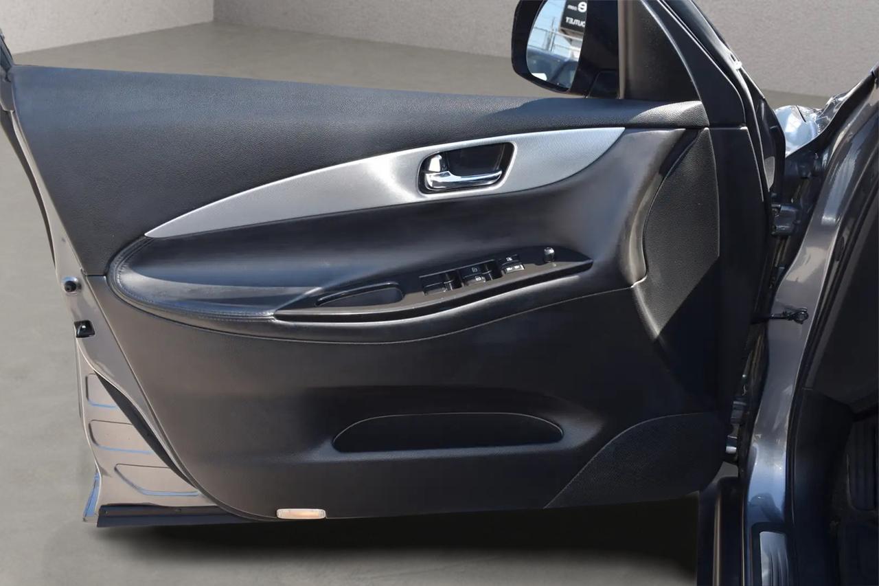 2016 Infiniti QX50 Premium AWD Photo