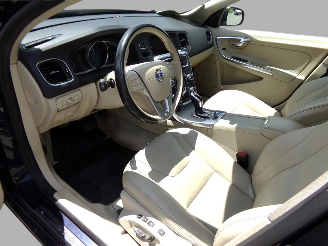 2017 Volvo S60 T5 Navigation Leather Sunroof Photo