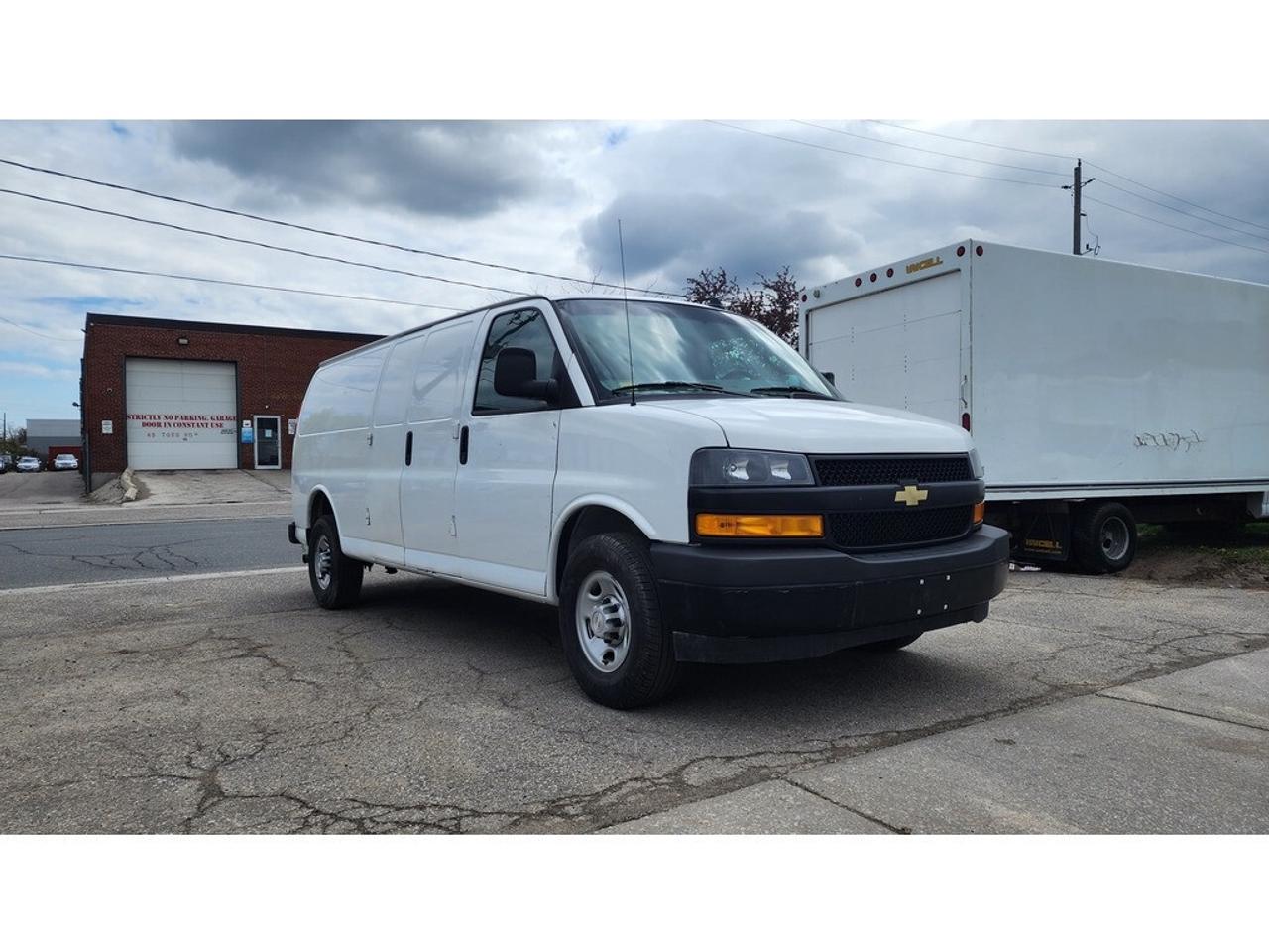 2020 GMC SAVANA VAN G2500 155WB Extended Cargo - 4.3L V6 Gasoline Photo