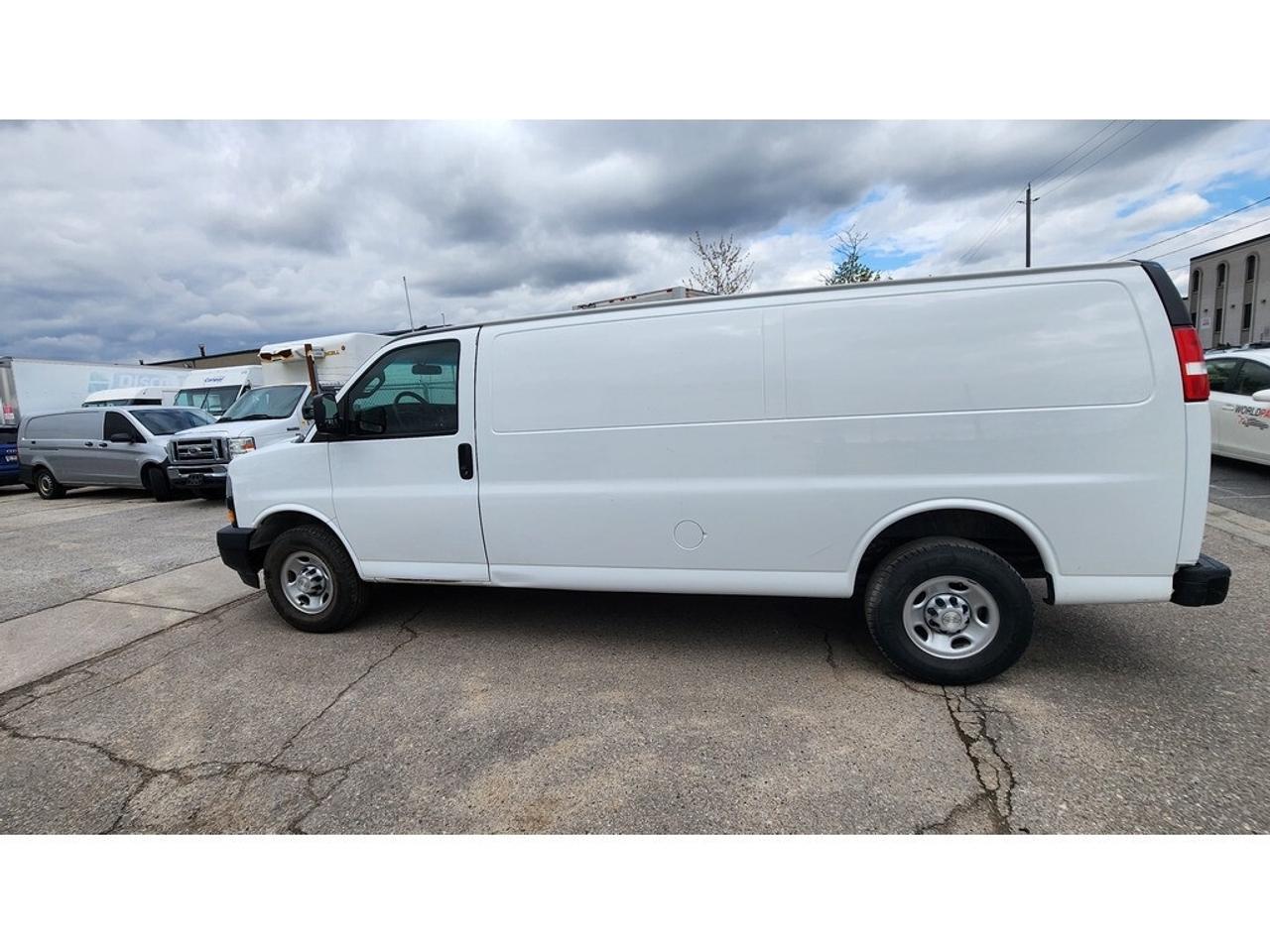 2020 GMC SAVANA VAN G2500 155WB Extended Cargo - 4.3L V6 Gasoline Photo
