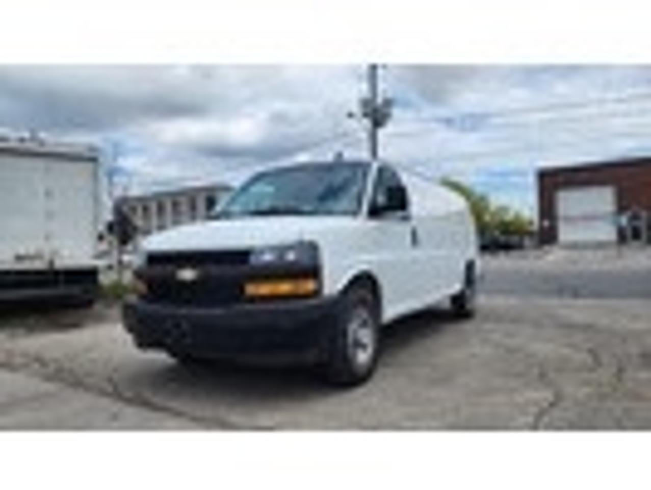 2020 GMC SAVANA VAN G2500 155WB Extended Cargo - 4.3L V6 Gasoline Photo