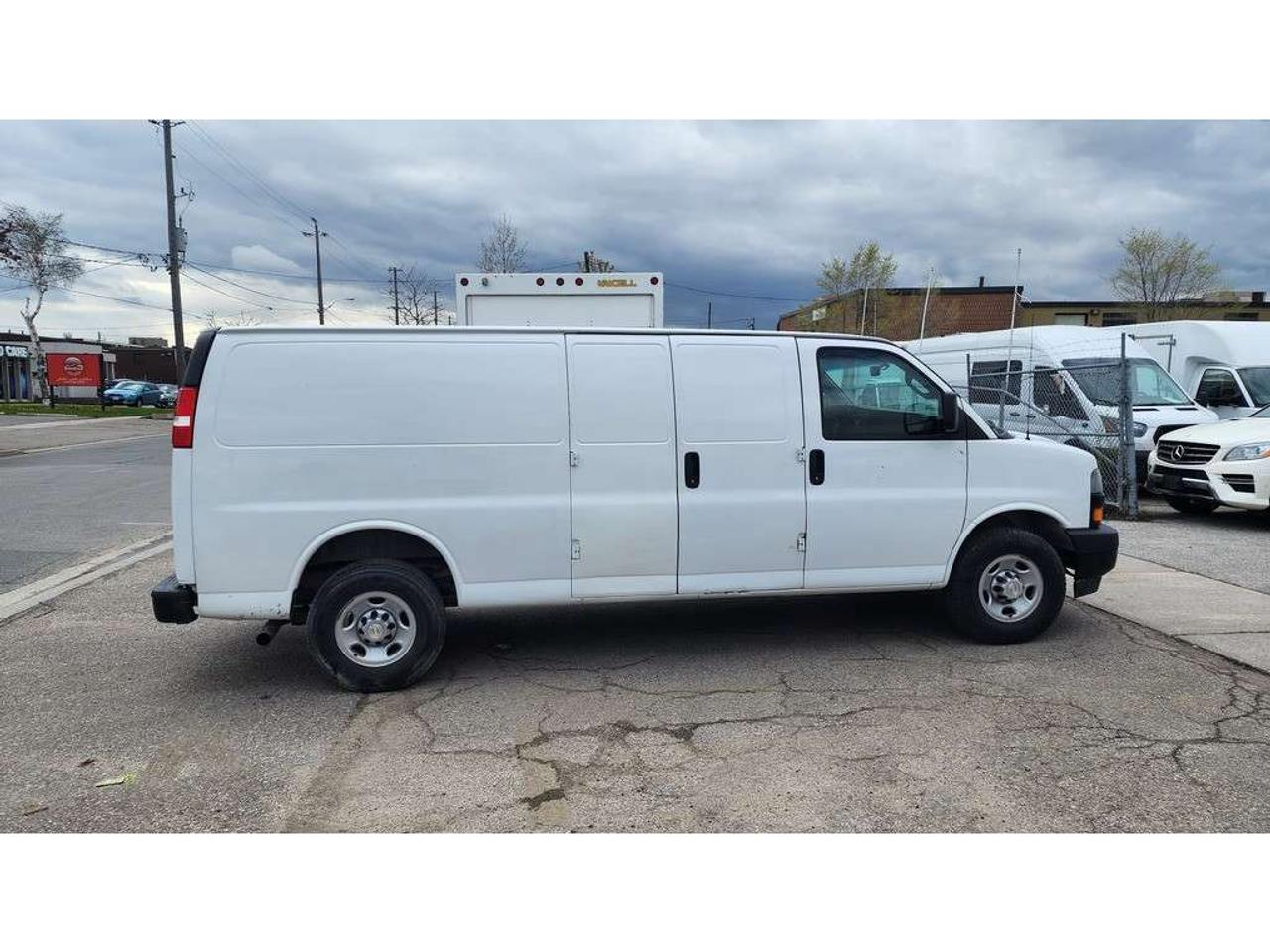 2020 Chevrolet Express 2500 155WB Extended Cargo - 4.3L V6 Gasoline - VN-143215 - -None Photo2
