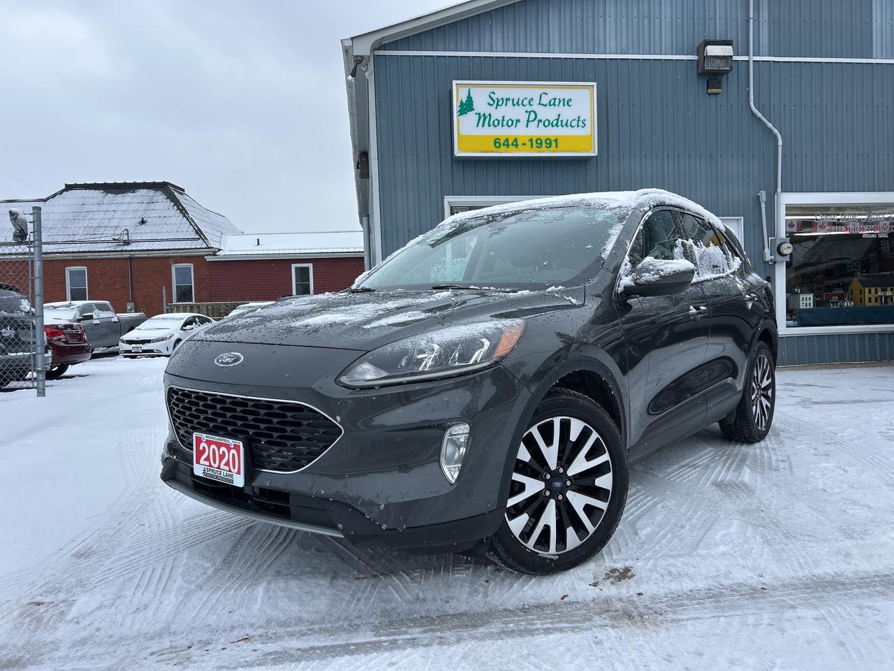 2.0L.- ECOBOOST,  A.W.D.,  PREMIUM  LEATHER,  NAVIGATION,  MEMORY  POWER  SEATS,  FACTORY  TOW  PACKAGE,  POWER  LIFTGATE,  REMOTE  START,  SYNC  MULTI  MEDIA,  REAR  CAMERA  AND  PARK  ASSIST  SENSORS,  PREMIUM  19  ALLOYS,  FOG  LIGHTS.  FRESH  LEASE  RETURN.  VERY  CLEAN  AND  ACCIDENT  FREE.  GET  THE  POWER  AND  THE  LUXURY  IN  A  SHARP  LOOKIN  S.U.V. !