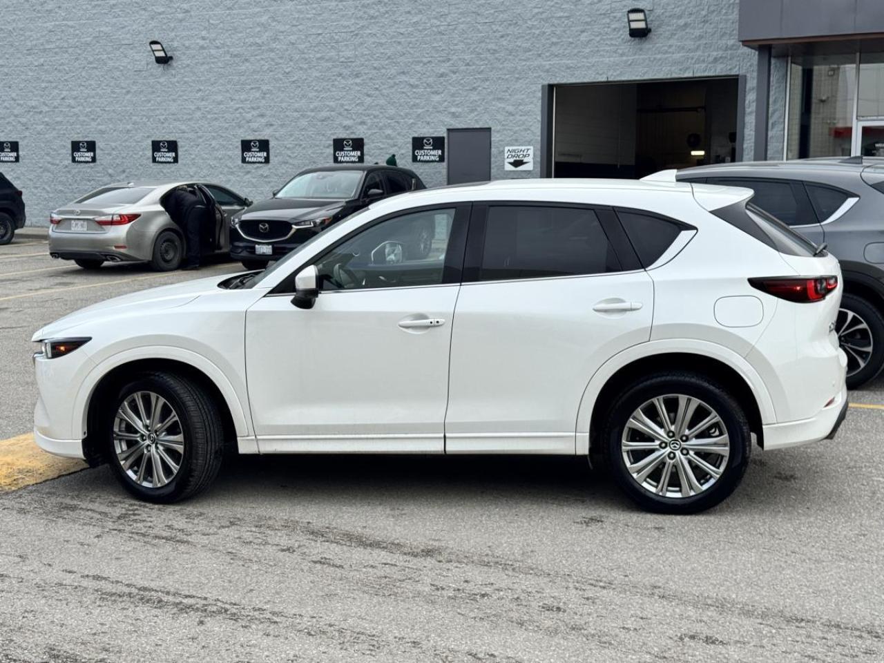 2022 Mazda CX-5 SIGNATURE/ EXTENDED WARRANTY/ 3.95% RATE/ MUST SEE Photo