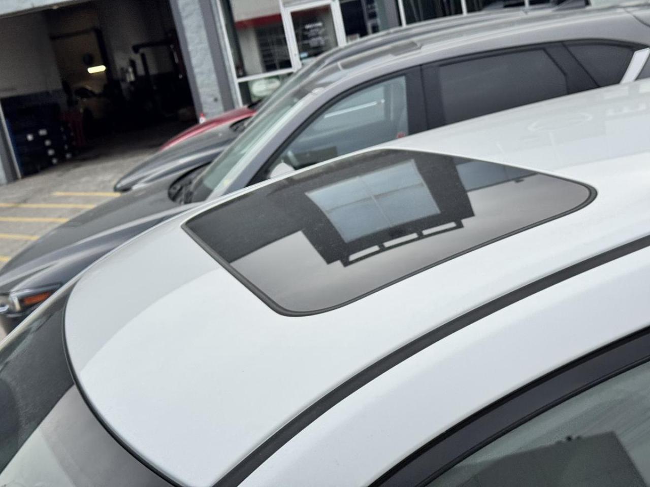 2022 Mazda CX-5 SIGNATURE/ EXTENDED WARRANTY/ 3.95% RATE/ MUST SEE Photo