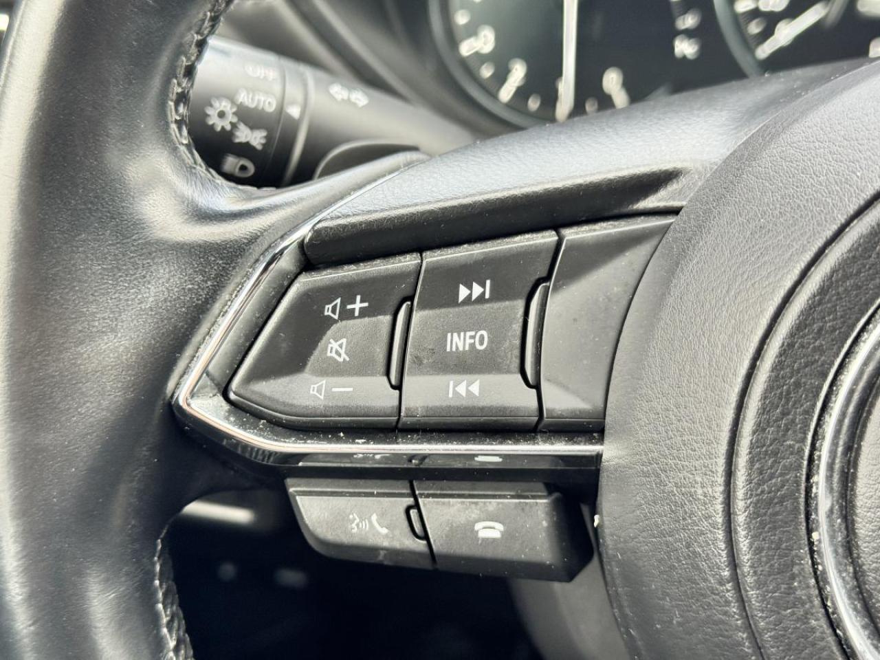 2022 Mazda CX-5 SIGNATURE/ EXTENDED WARRANTY/ 3.95% RATE/ MUST SEE Photo