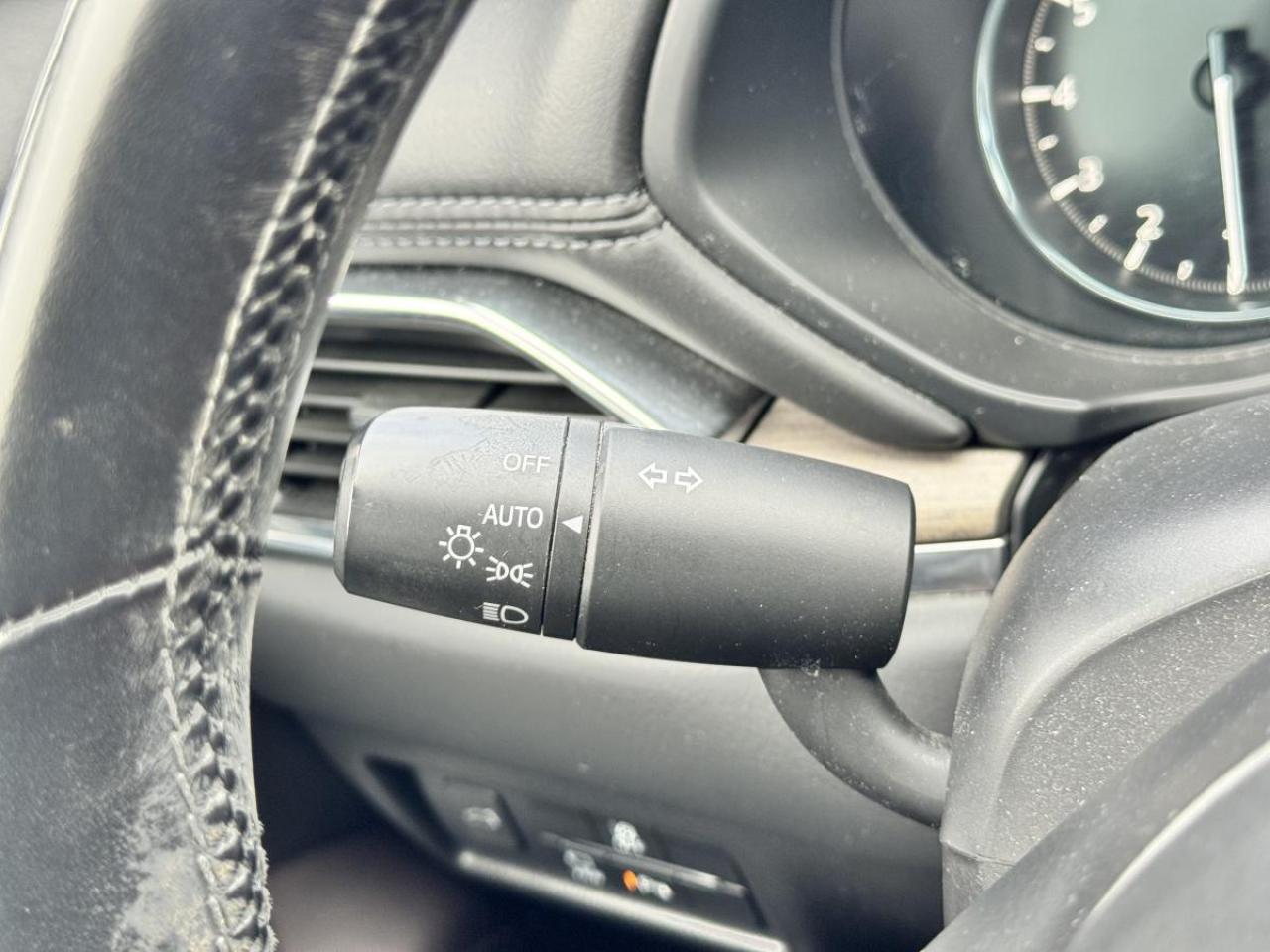 2022 Mazda CX-5 SIGNATURE/ EXTENDED WARRANTY/ 3.95% RATE/ MUST SEE Photo