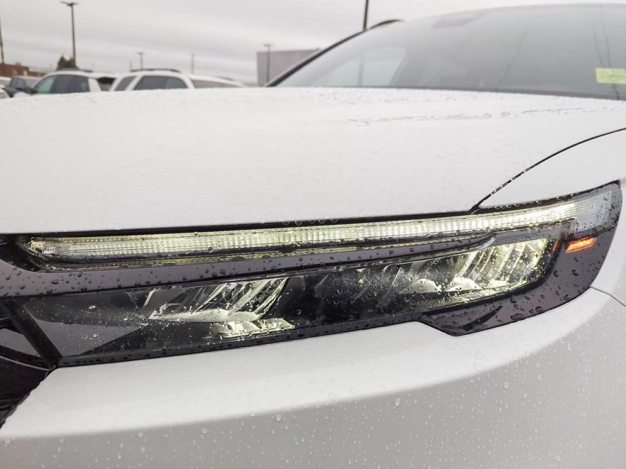 2025 Honda CR-V Hybrid Touring Photo