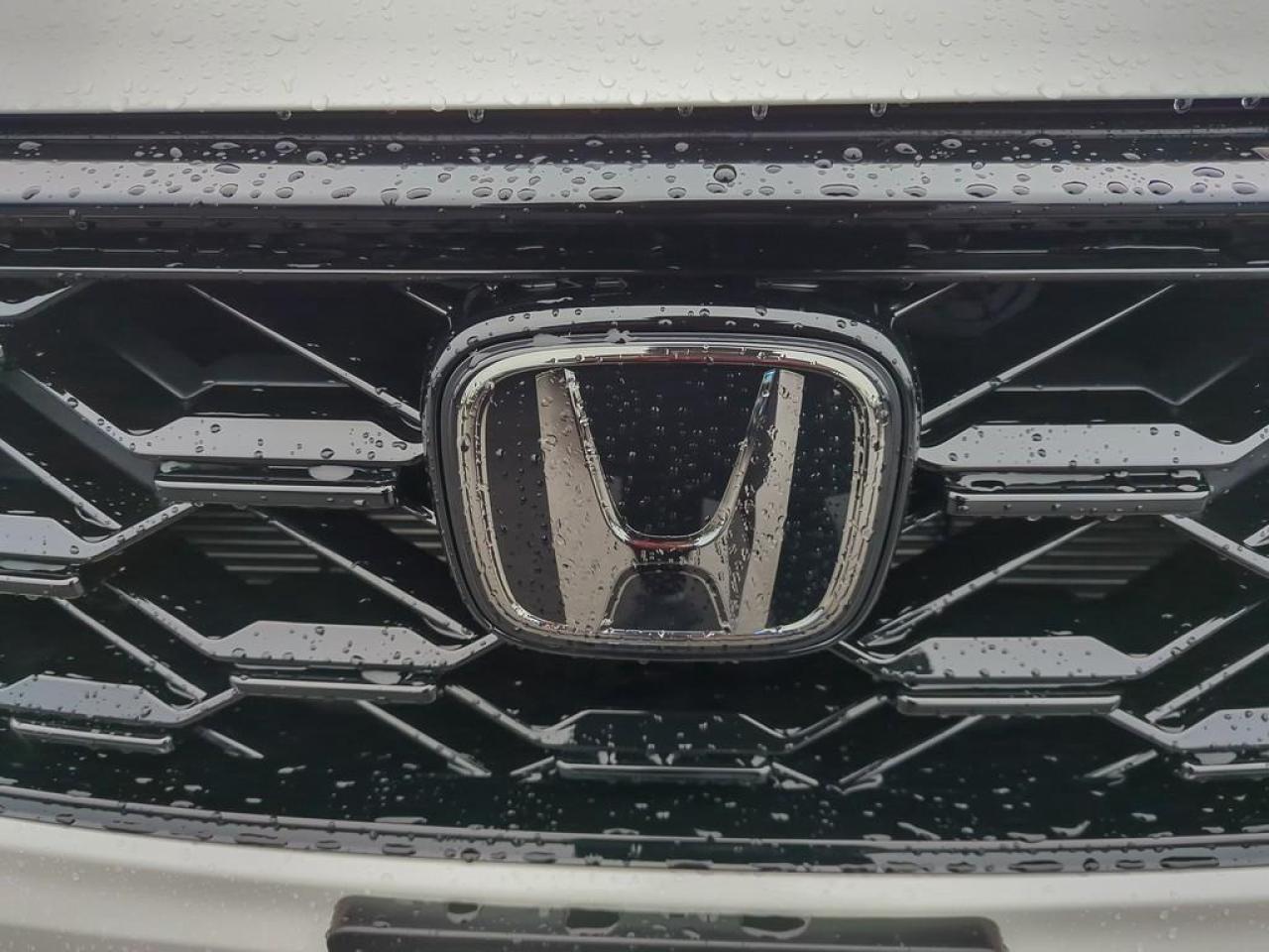 2025 Honda CR-V Hybrid Touring Photo