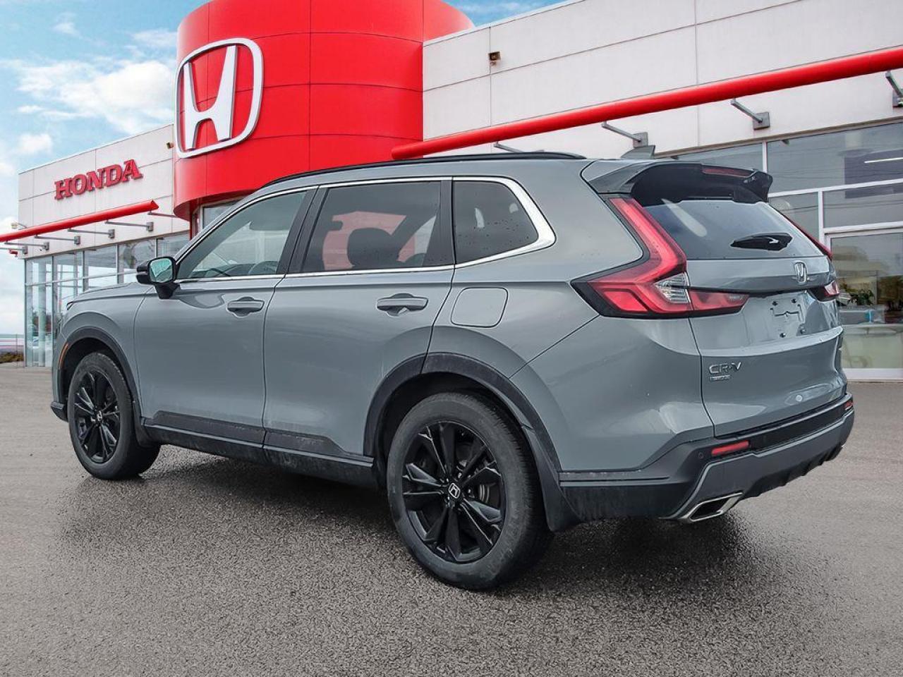 2025 Honda CR-V Hybrid Touring Photo3