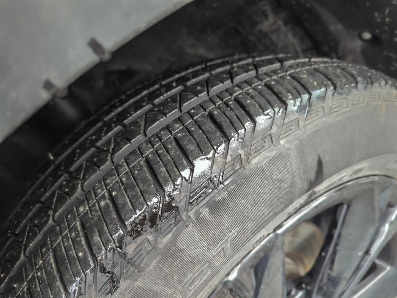 2025 Honda CR-V Hybrid Touring Photo