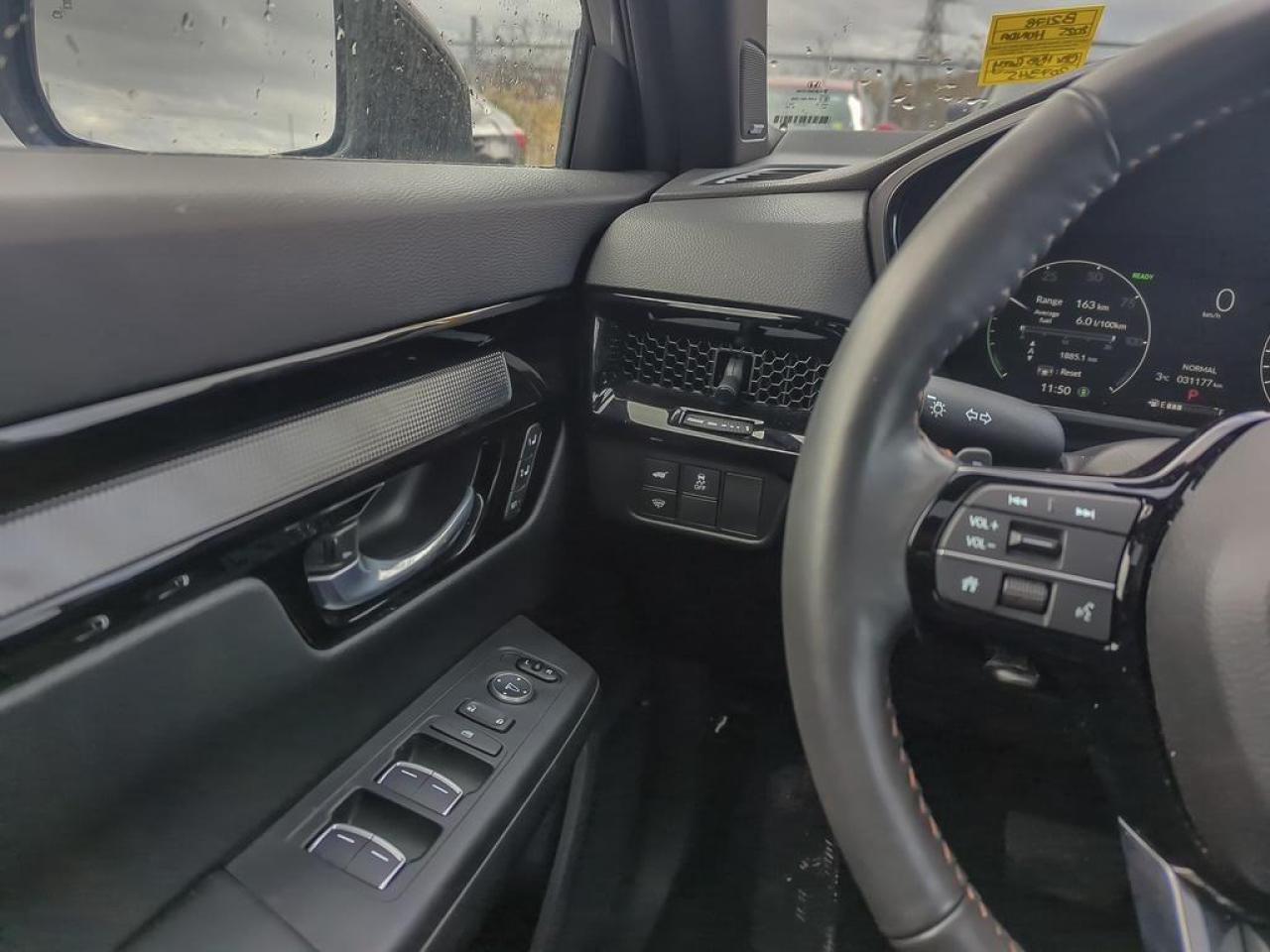 2025 Honda CR-V Hybrid Touring Photo