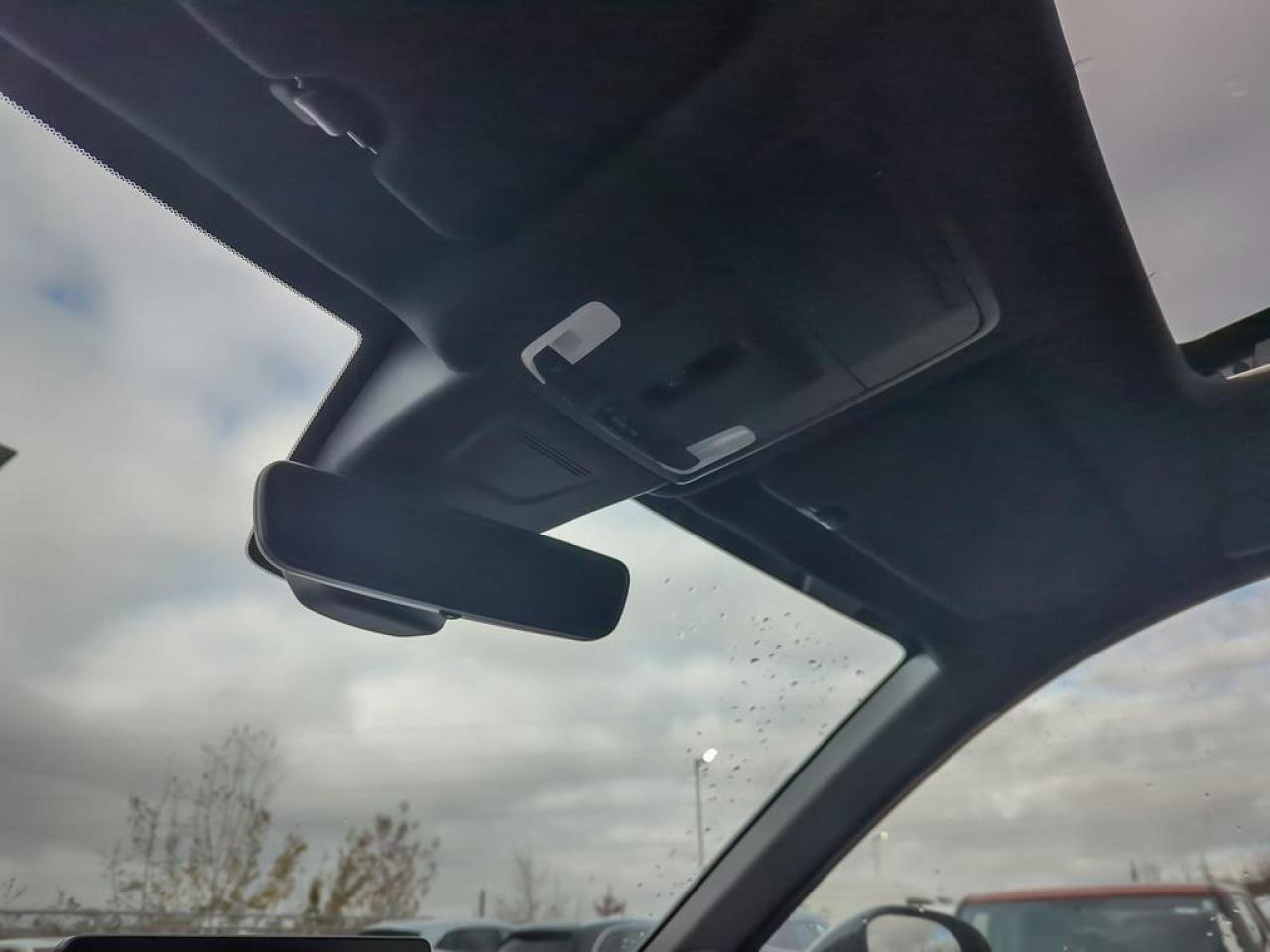 2025 Honda CR-V Hybrid Touring Photo