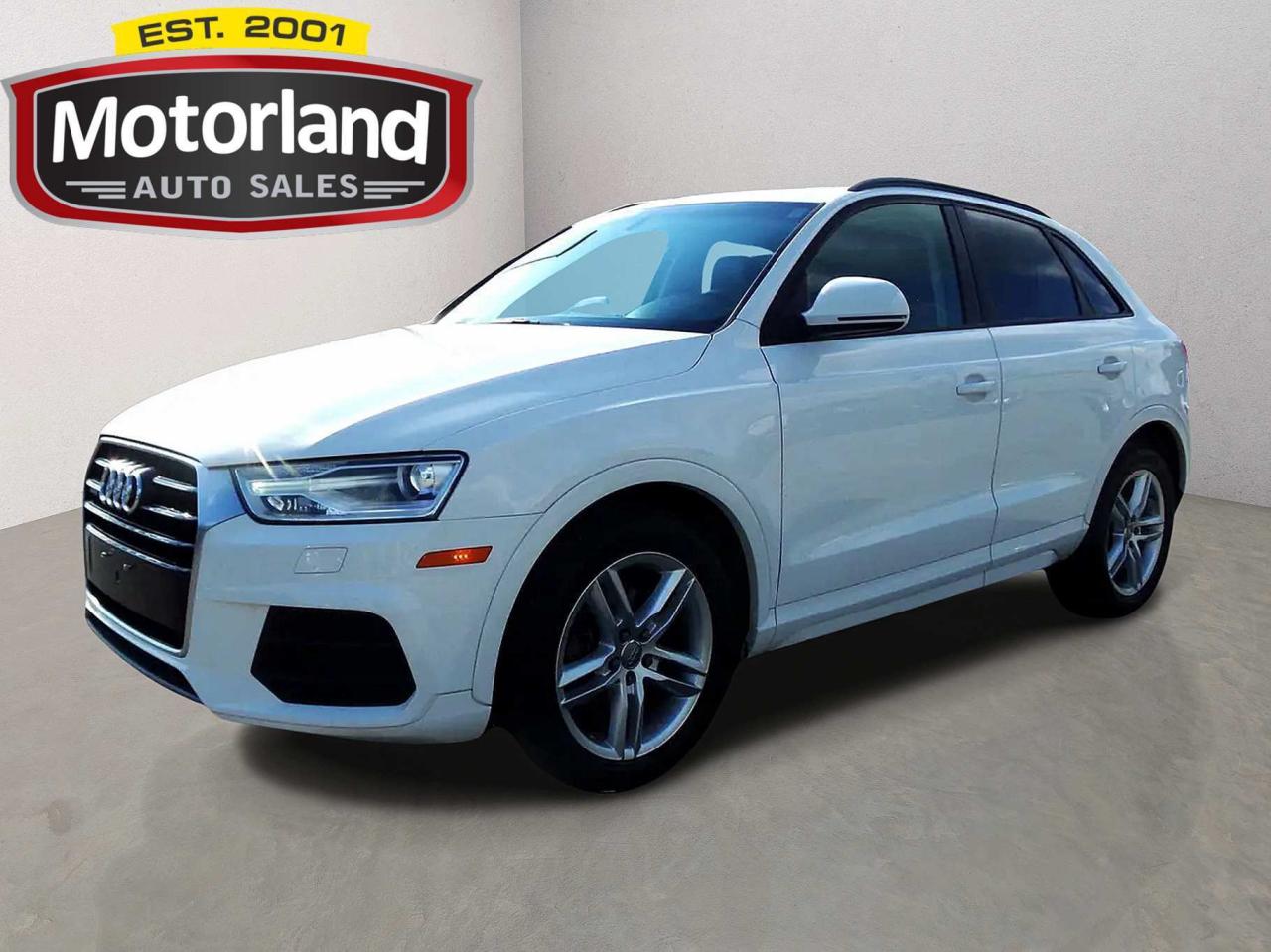 2017 Audi Q3 Komfort AWD Panoramic Sunroof Photo