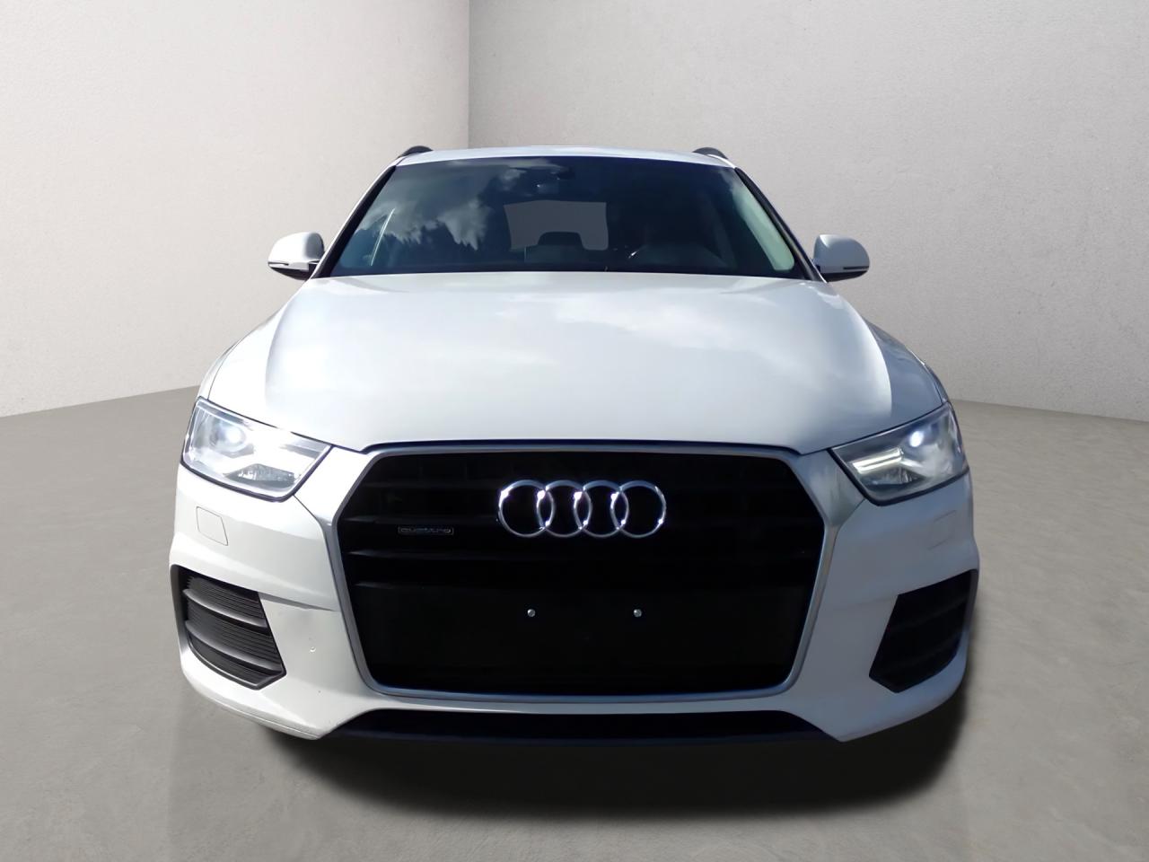 2017 Audi Q3 Komfort AWD Panoramic Sunroof Photo