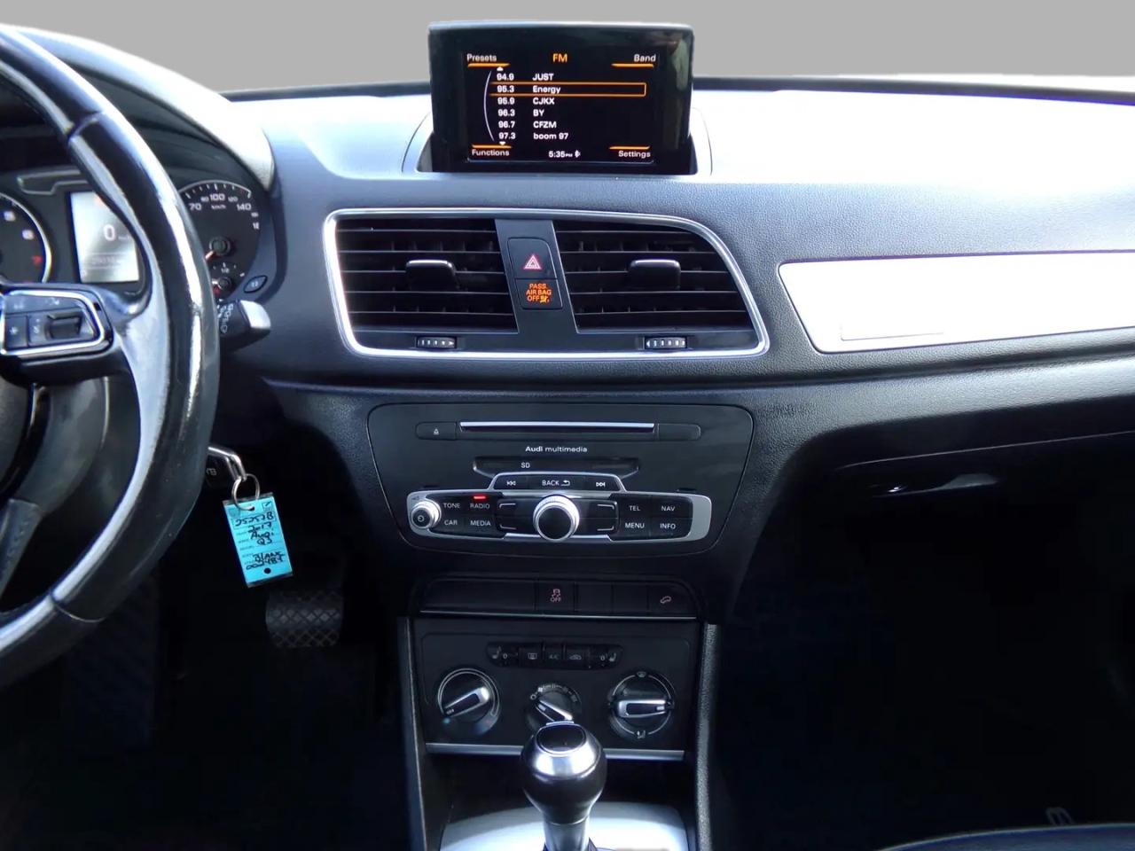 2017 Audi Q3 Komfort AWD Panoramic Sunroof Photo