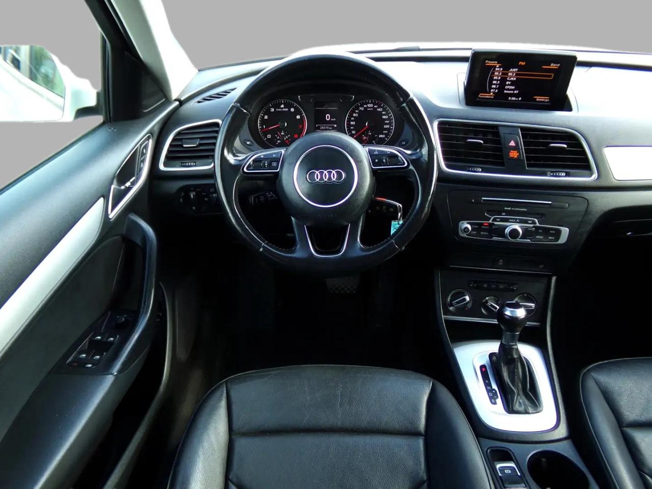 2017 Audi Q3 Komfort AWD Panoramic Sunroof Photo