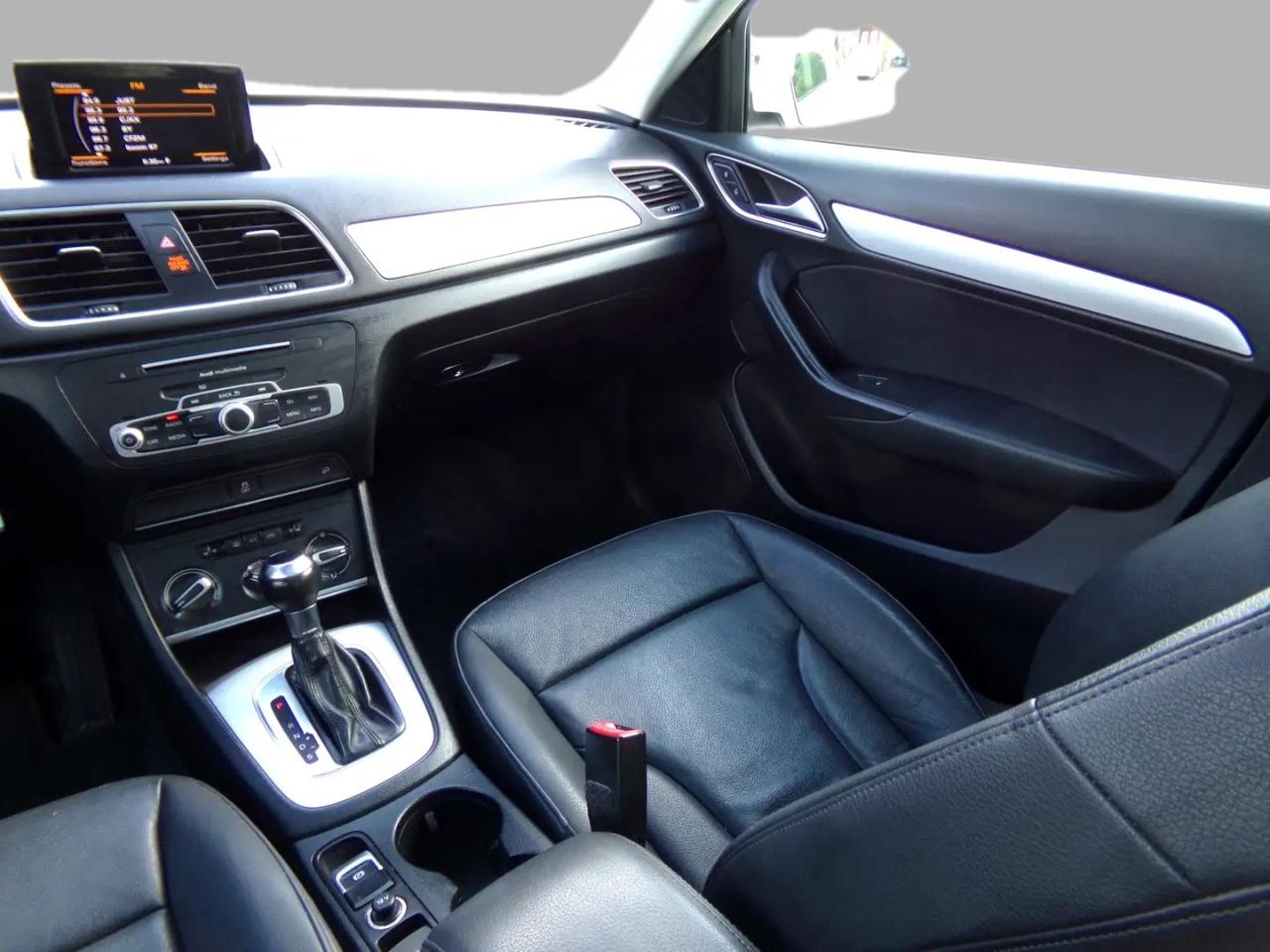 2017 Audi Q3 Komfort AWD Panoramic Sunroof Photo