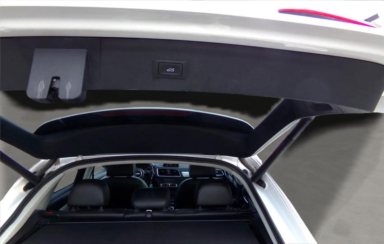 2017 Audi Q3 Komfort AWD Panoramic Sunroof Photo