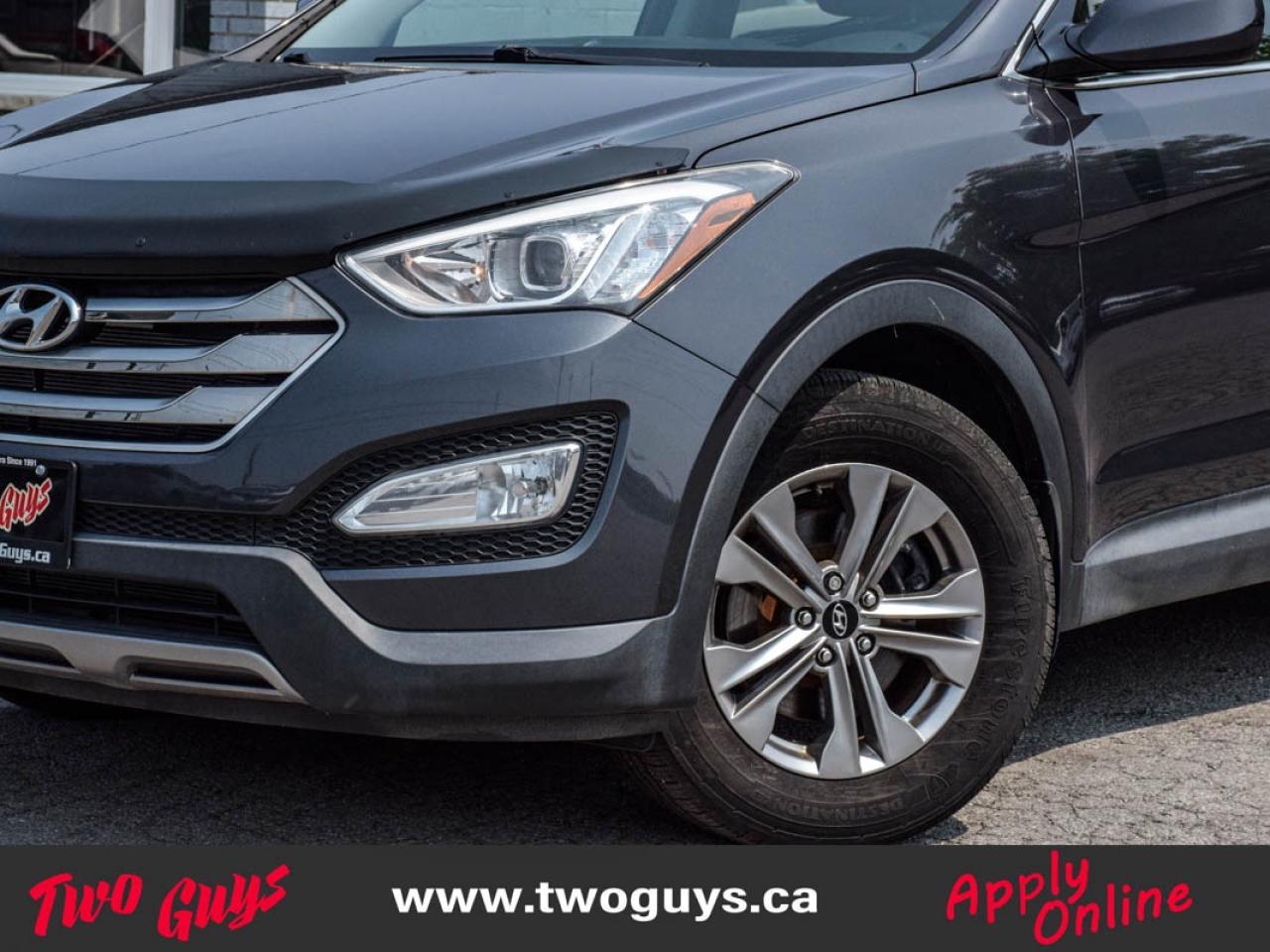 2015 Hyundai Santa Fe Sport 2.4 Premium   AWD   Htd Cloth Photo