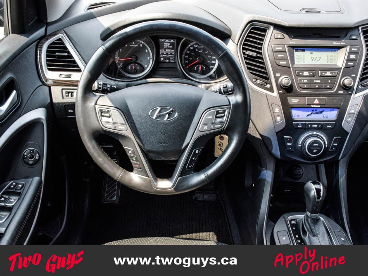 2015 Hyundai Santa Fe Sport 2.4 Premium   AWD   Htd Cloth Photo