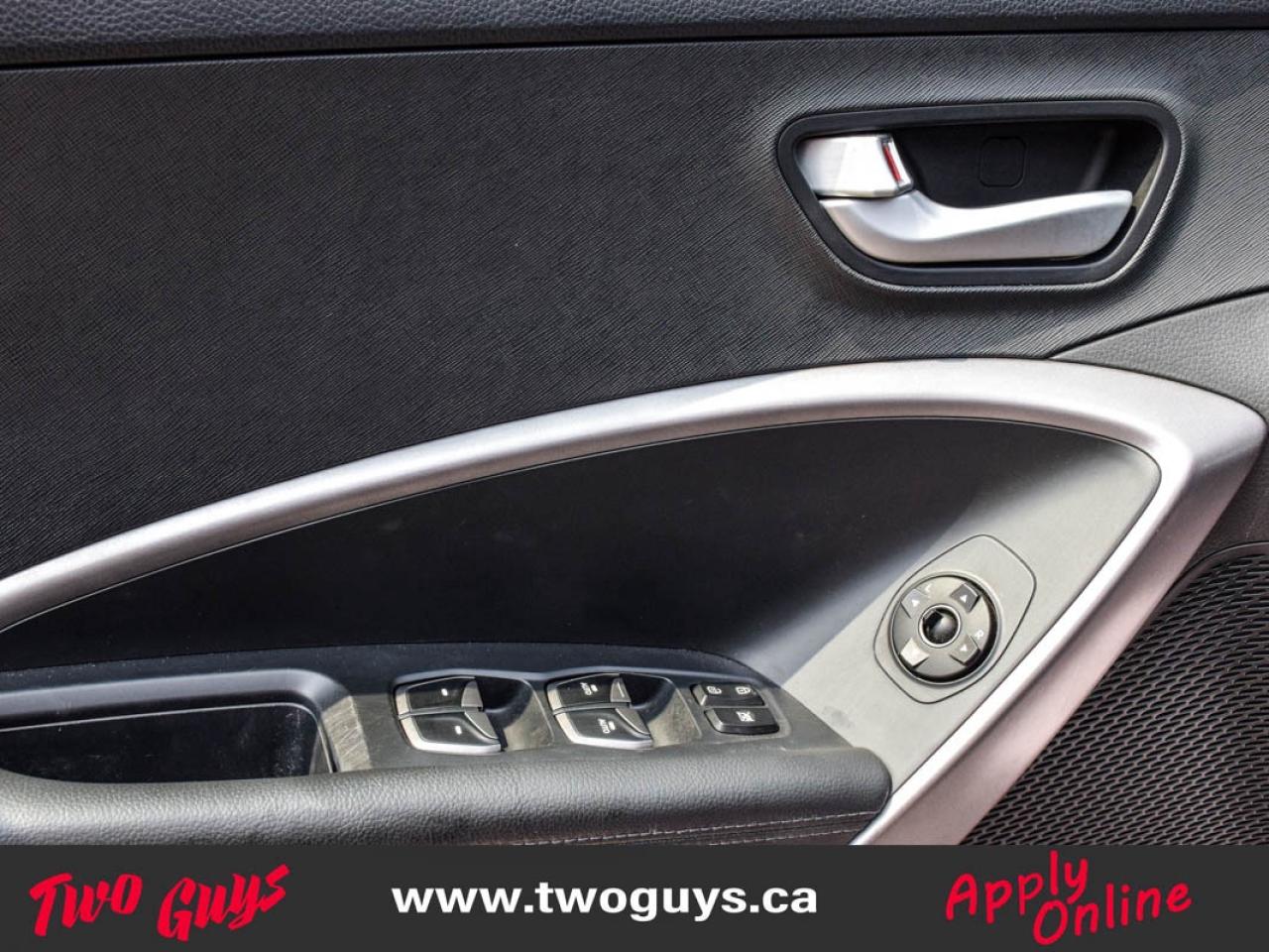 2015 Hyundai Santa Fe Sport 2.4 Premium   AWD   Htd Cloth Photo