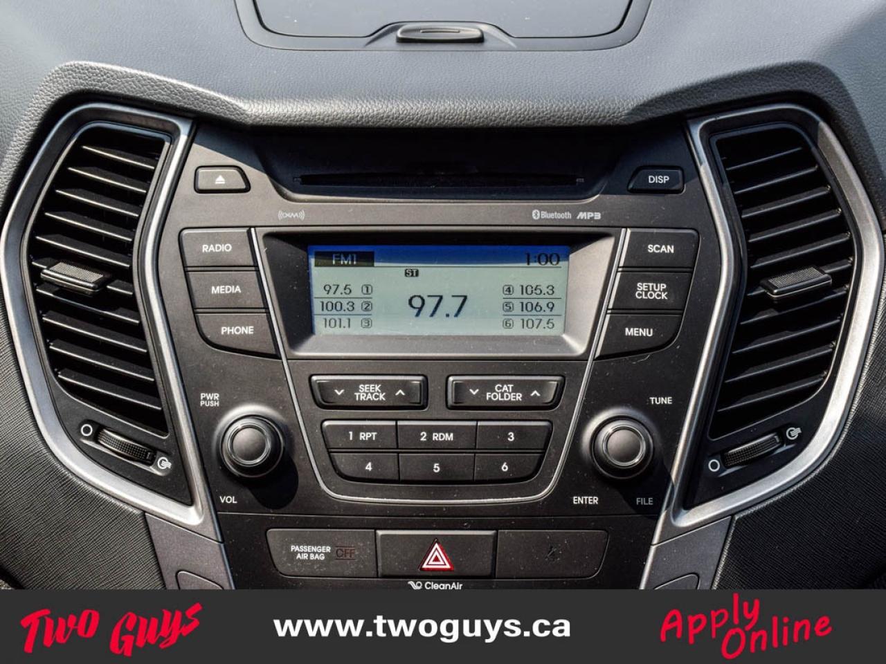 2015 Hyundai Santa Fe Sport 2.4 Premium   AWD   Htd Cloth Photo