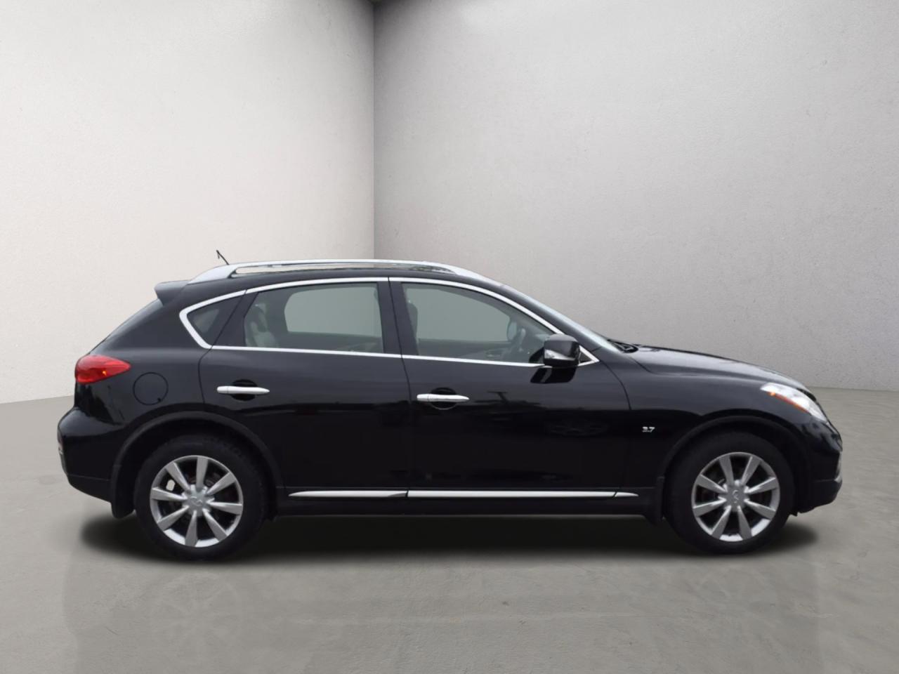 2016 Infiniti QX50 Premium AWD Photo