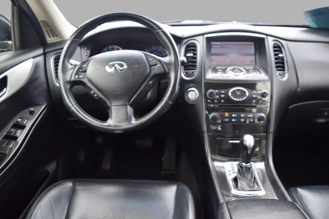 2016 Infiniti QX50 Premium AWD Photo