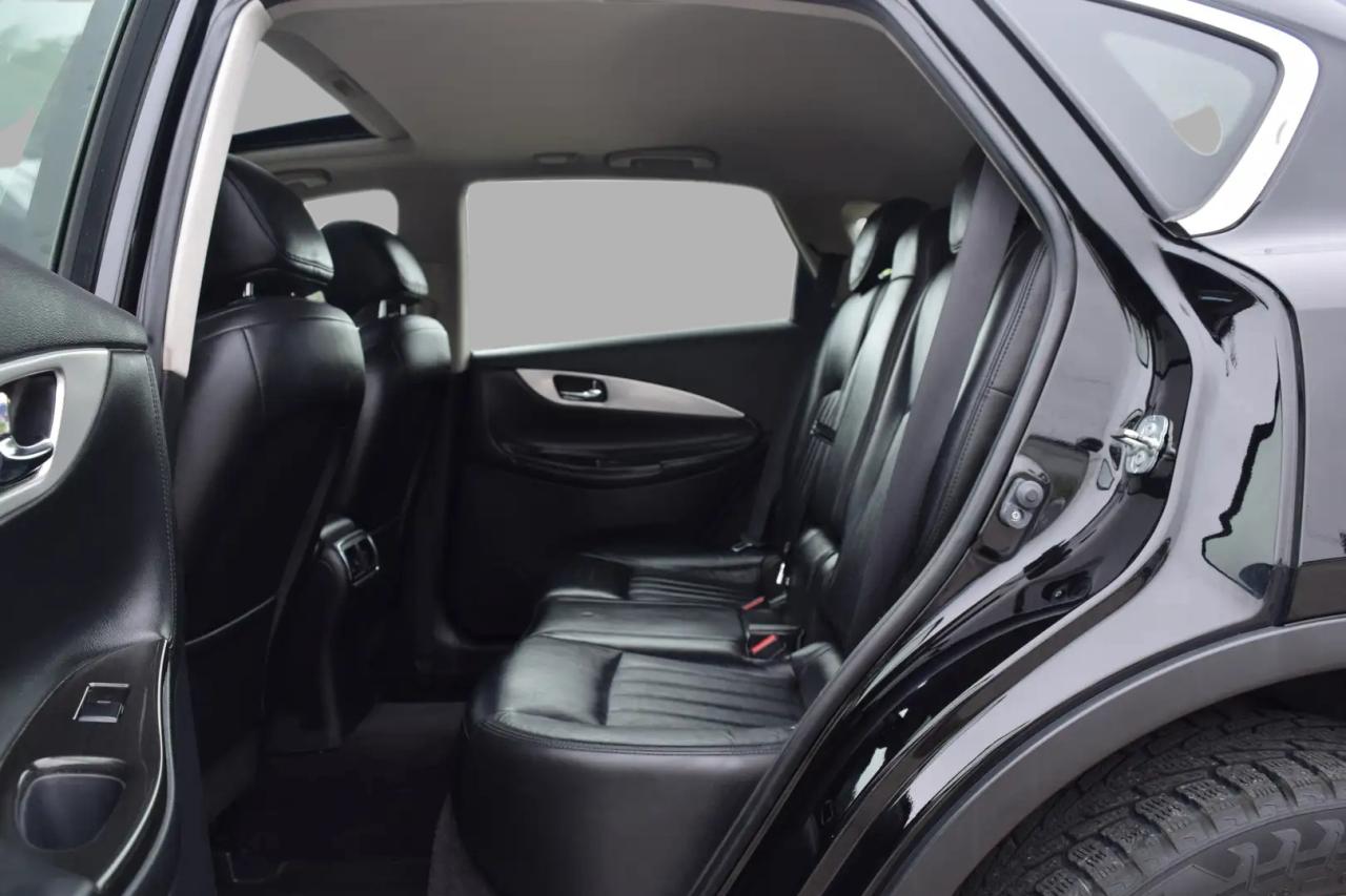 2016 Infiniti QX50 Premium AWD Photo