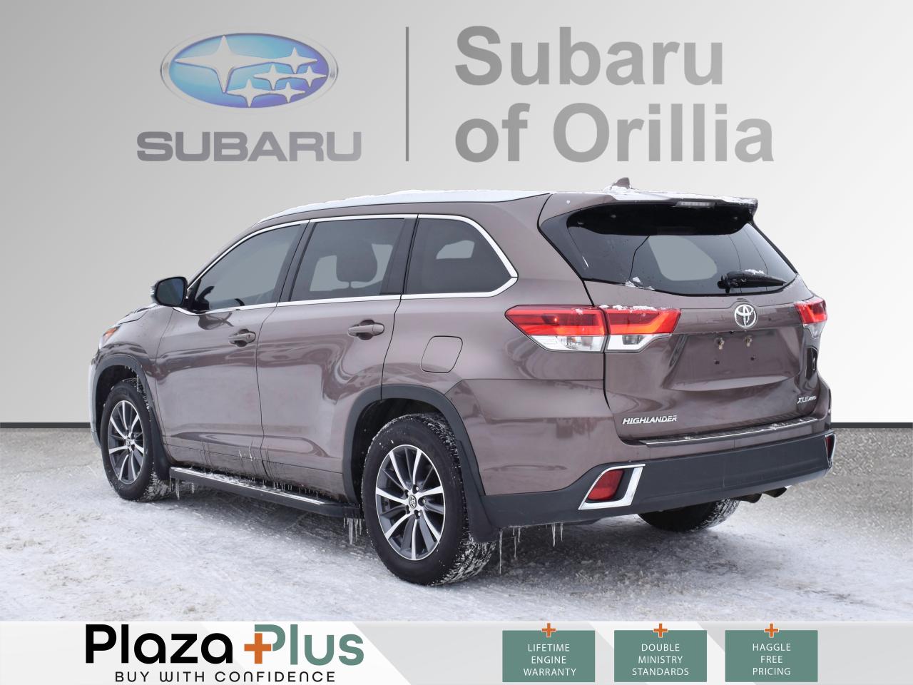 2017 Toyota Highlander XLE 7 PASSENGER   TWO SET OF TIRES   REMOTE START Photo3