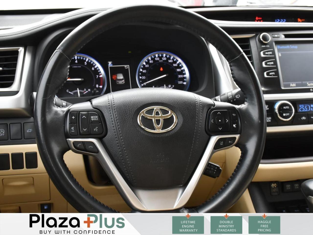 2017 Toyota Highlander XLE 7 PASSENGER   TWO SET OF TIRES   REMOTE START Photo