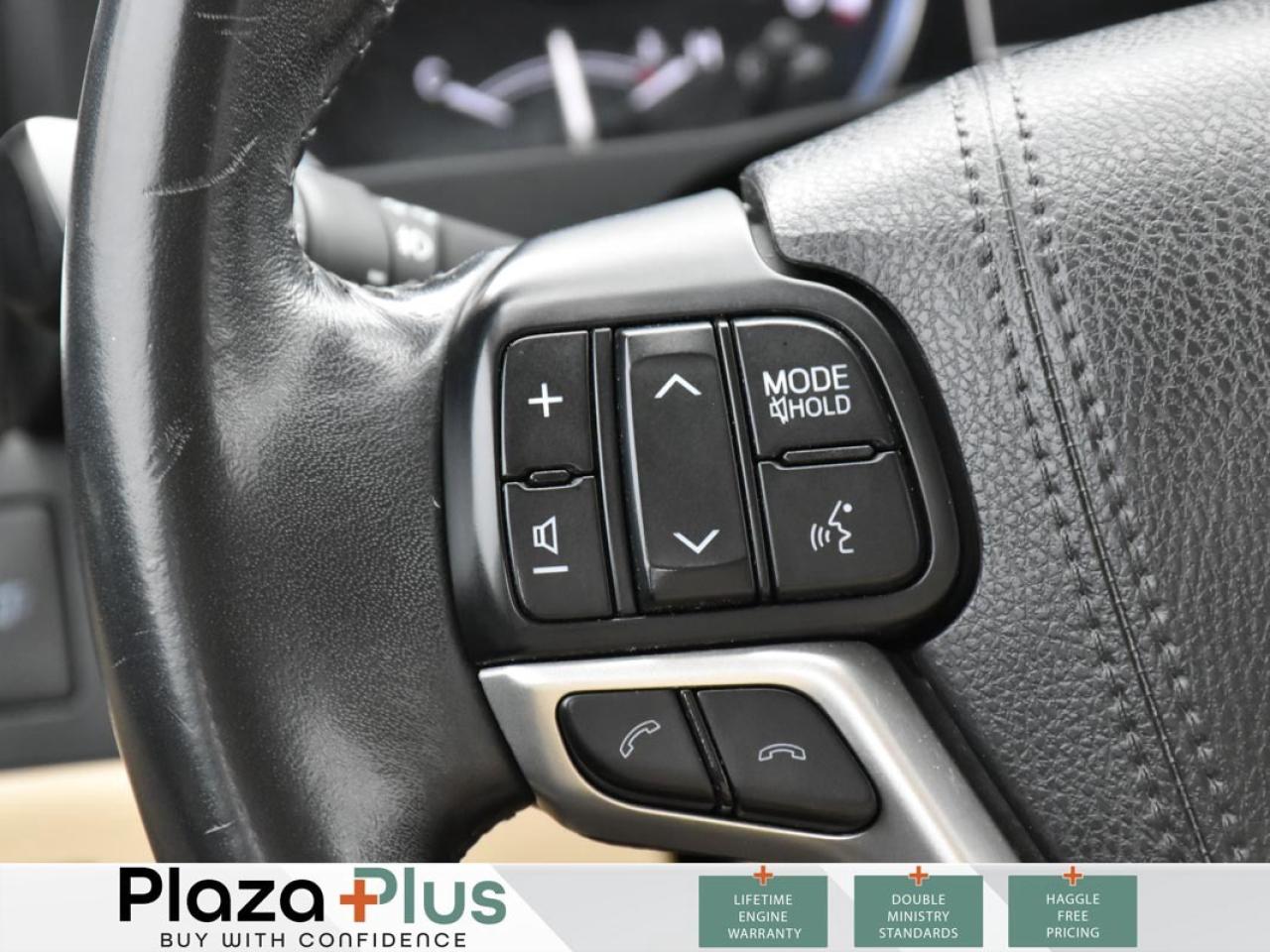 2017 Toyota Highlander XLE 7 PASSENGER   TWO SET OF TIRES   REMOTE START Photo