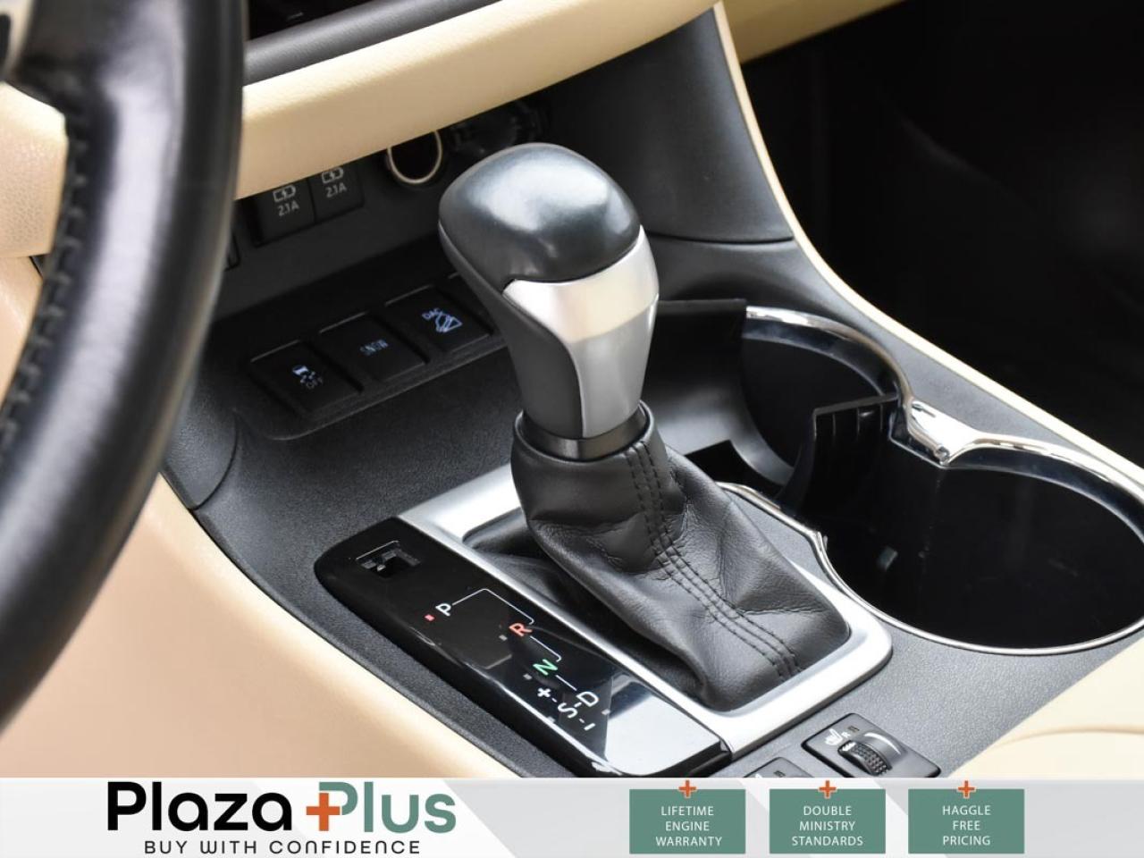 2017 Toyota Highlander XLE 7 PASSENGER   TWO SET OF TIRES   REMOTE START Photo