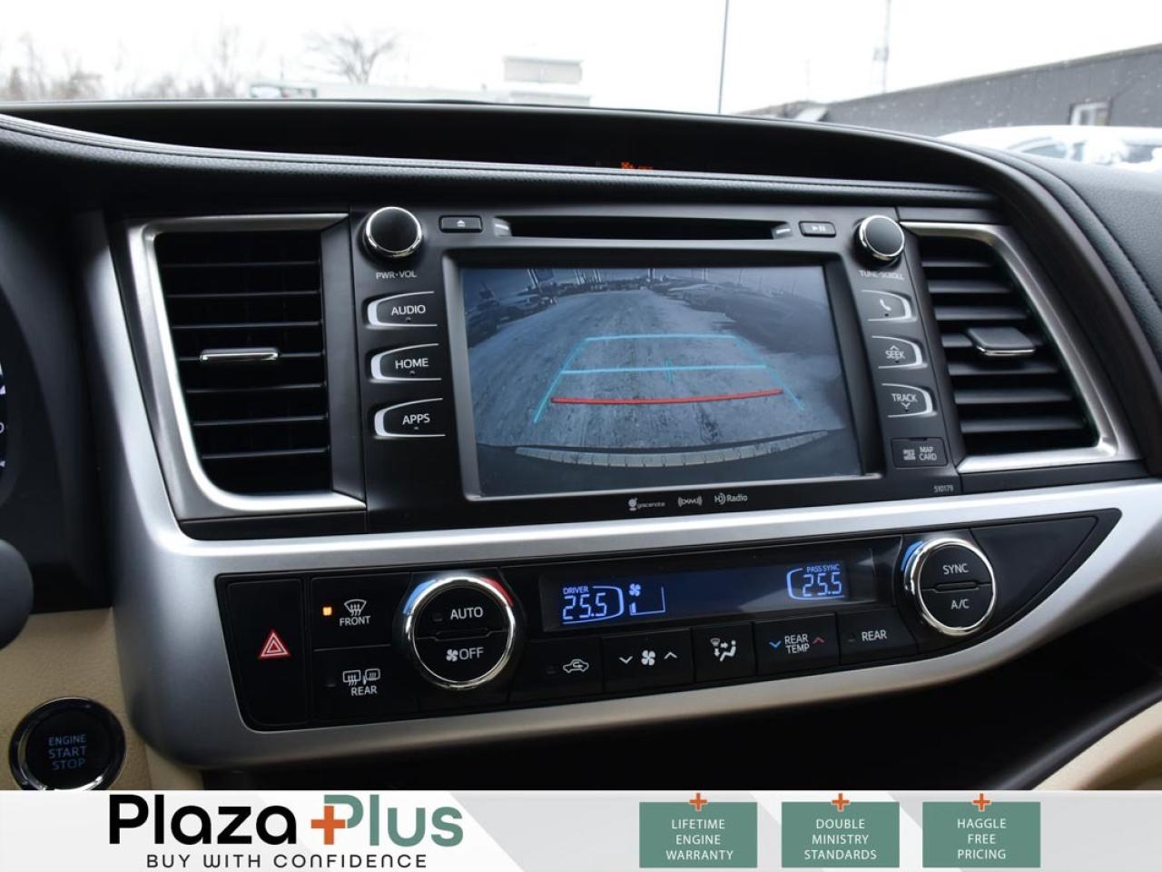 2017 Toyota Highlander XLE 7 PASSENGER   TWO SET OF TIRES   REMOTE START Photo