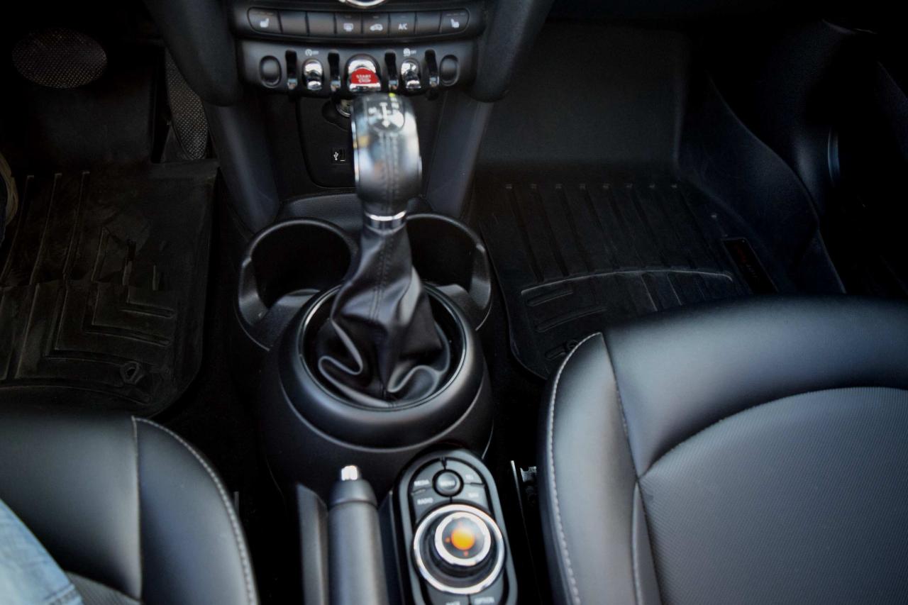 2018 MINI 3-Door Cooper Leather Panoramic Sunroof Navigation Photo