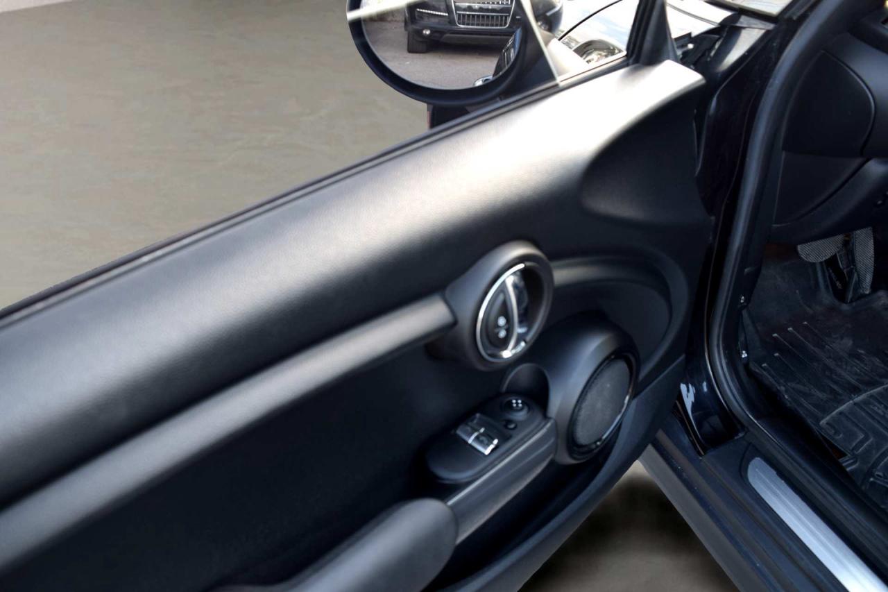 2018 MINI 3-Door Cooper Leather Panoramic Sunroof Navigation Photo