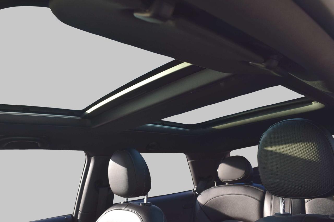 2018 MINI 3-Door Cooper Leather Panoramic Sunroof Navigation Photo